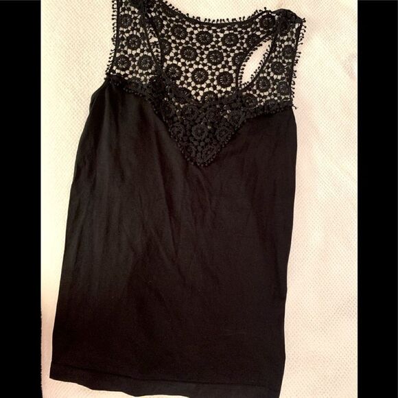 Black tank top - Picture 1 of 2